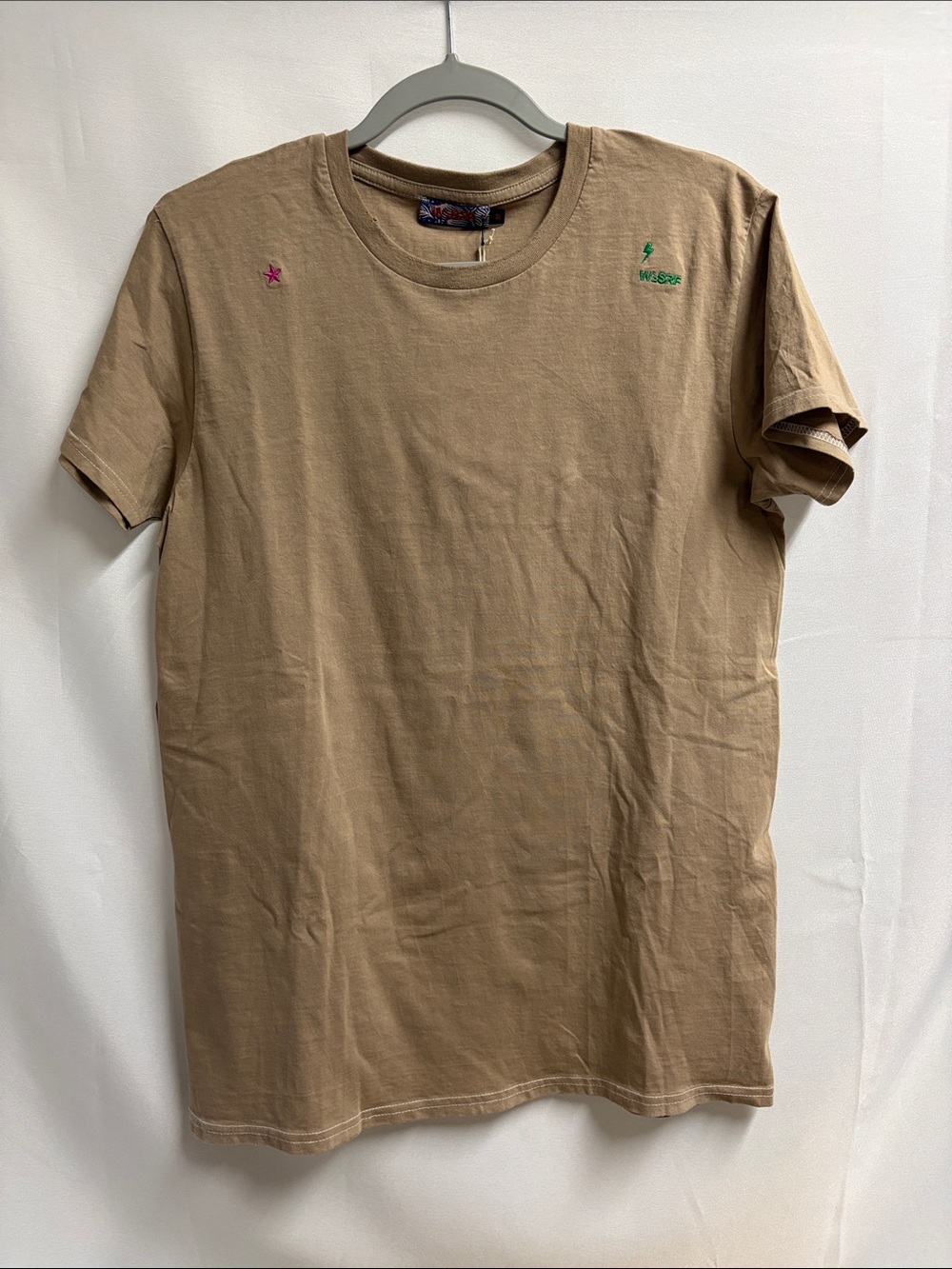WE SRF Embroidered Short Sleeve Tee Brown Size Medium NWT